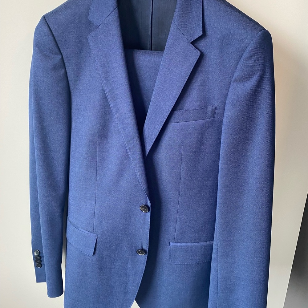 Hugo Boss Suit Jacket & Pants - Picture 4 of 9